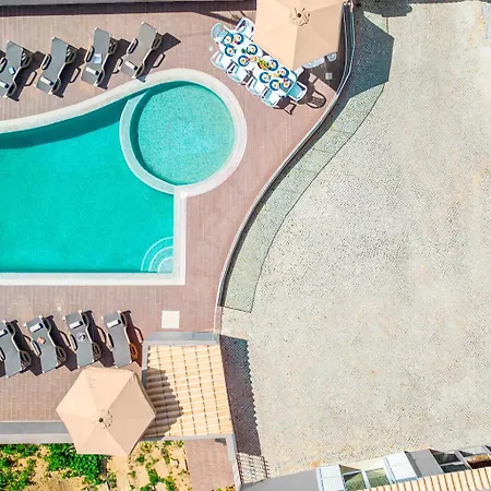 Villa Dubai - Com Piscina Aquecível E Bbq - Albufeira