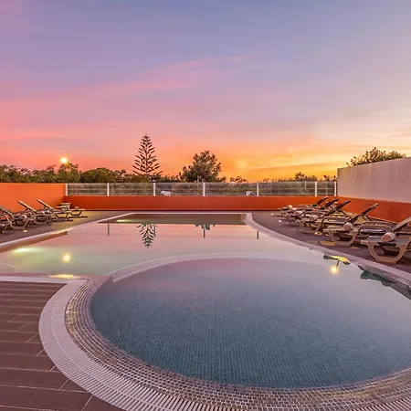 Dubai By Algarve Vacation Villa *